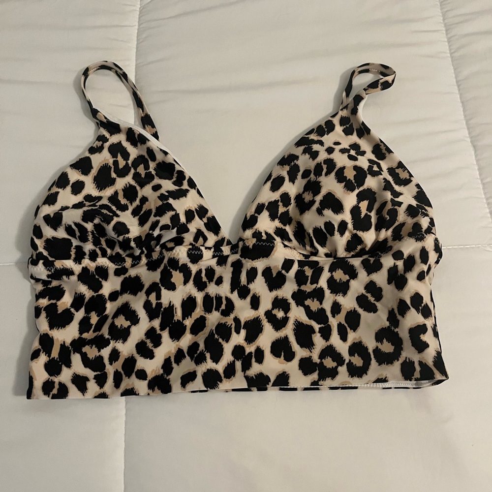 Old navy leopard print swimsuit top